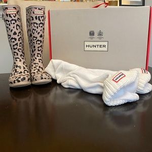 HUNTER BOOTS